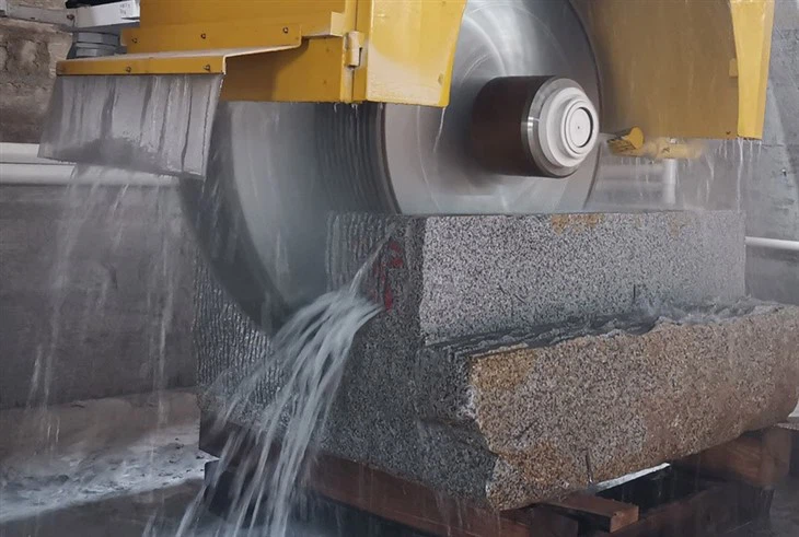 Granite Block Cutter Machine